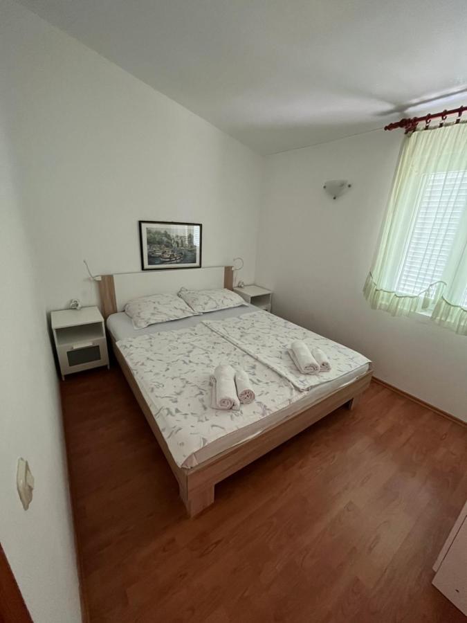 Apartments And Rooms Markovski Palit Ngoại thất bức ảnh