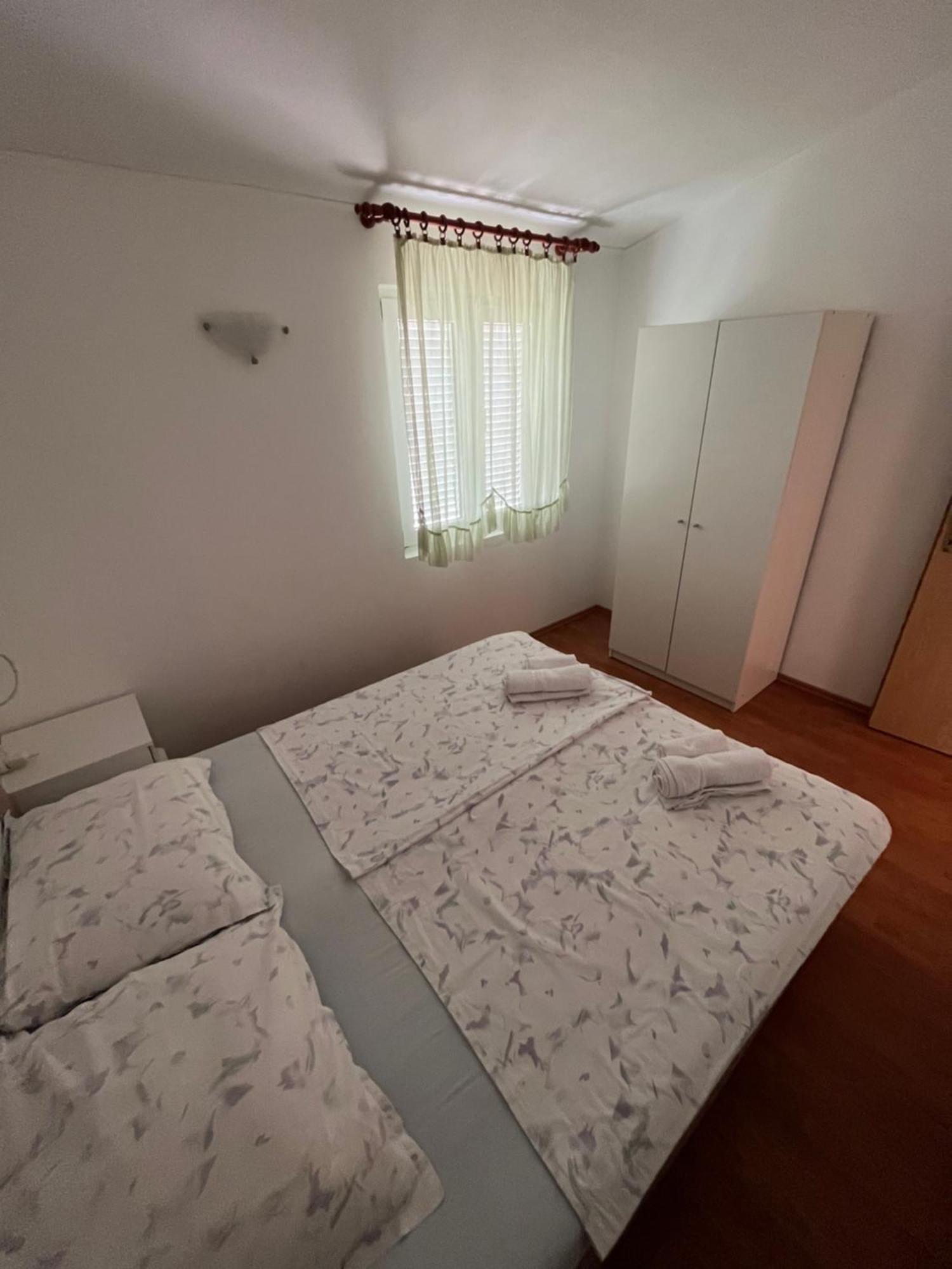 Apartments And Rooms Markovski Palit Ngoại thất bức ảnh