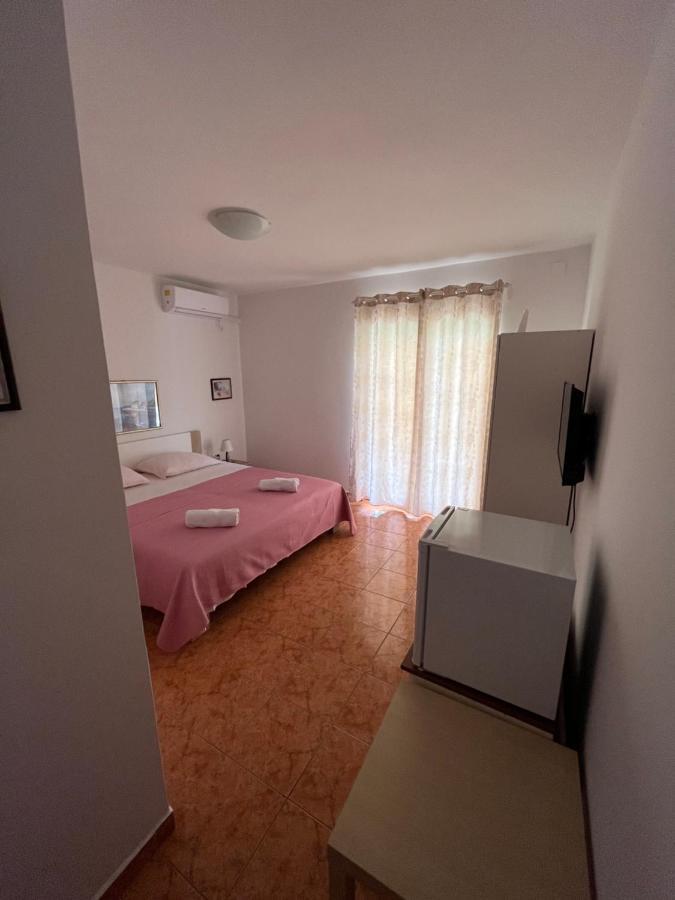 Apartments And Rooms Markovski Palit Ngoại thất bức ảnh