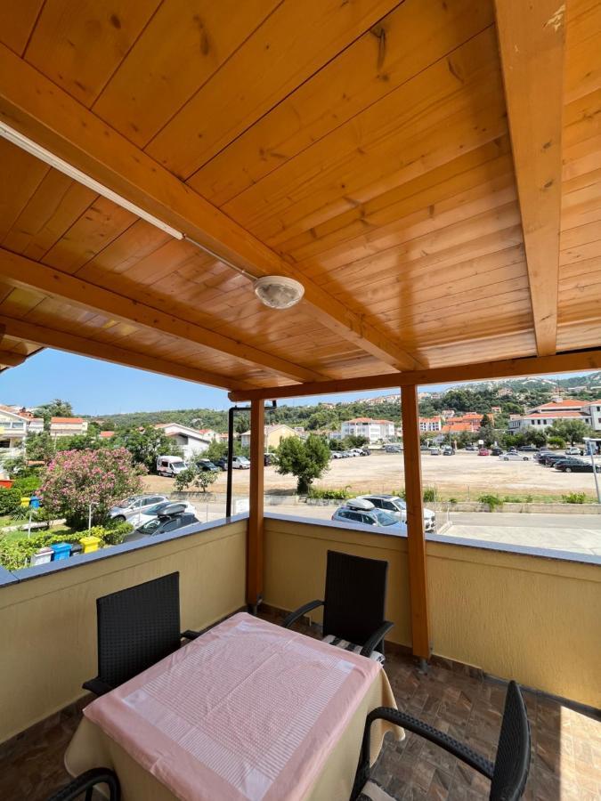 Apartments And Rooms Markovski Palit Ngoại thất bức ảnh