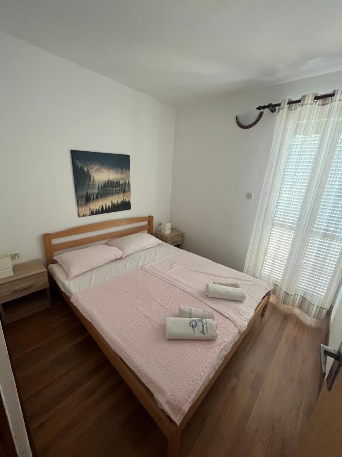 Apartments And Rooms Markovski Palit Ngoại thất bức ảnh