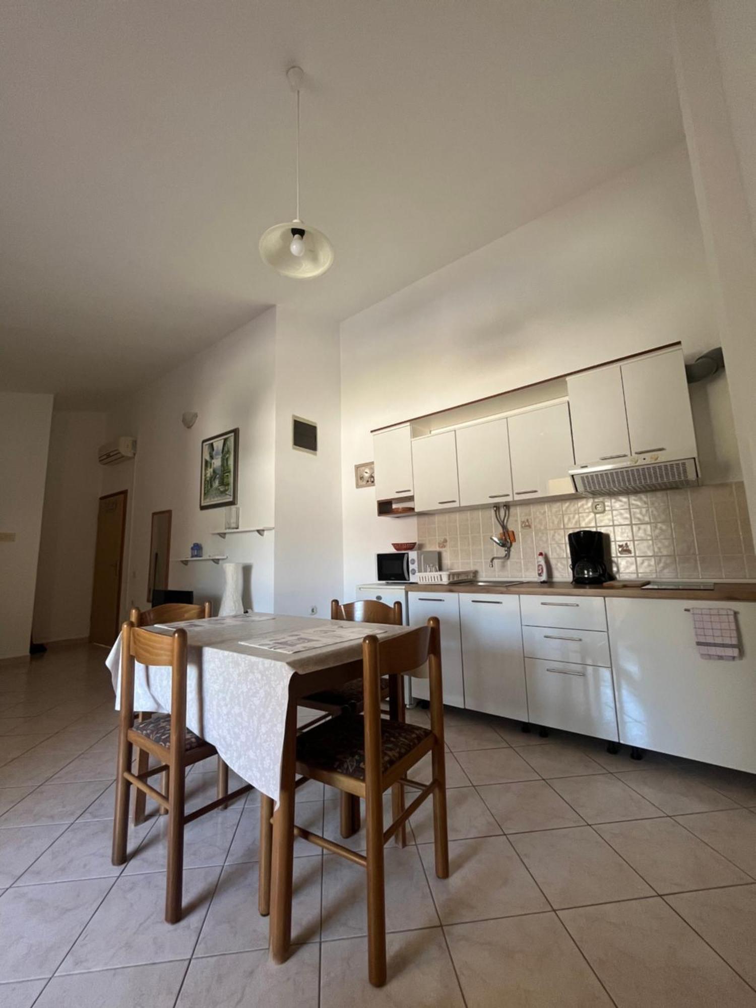 Apartments And Rooms Markovski Palit Ngoại thất bức ảnh