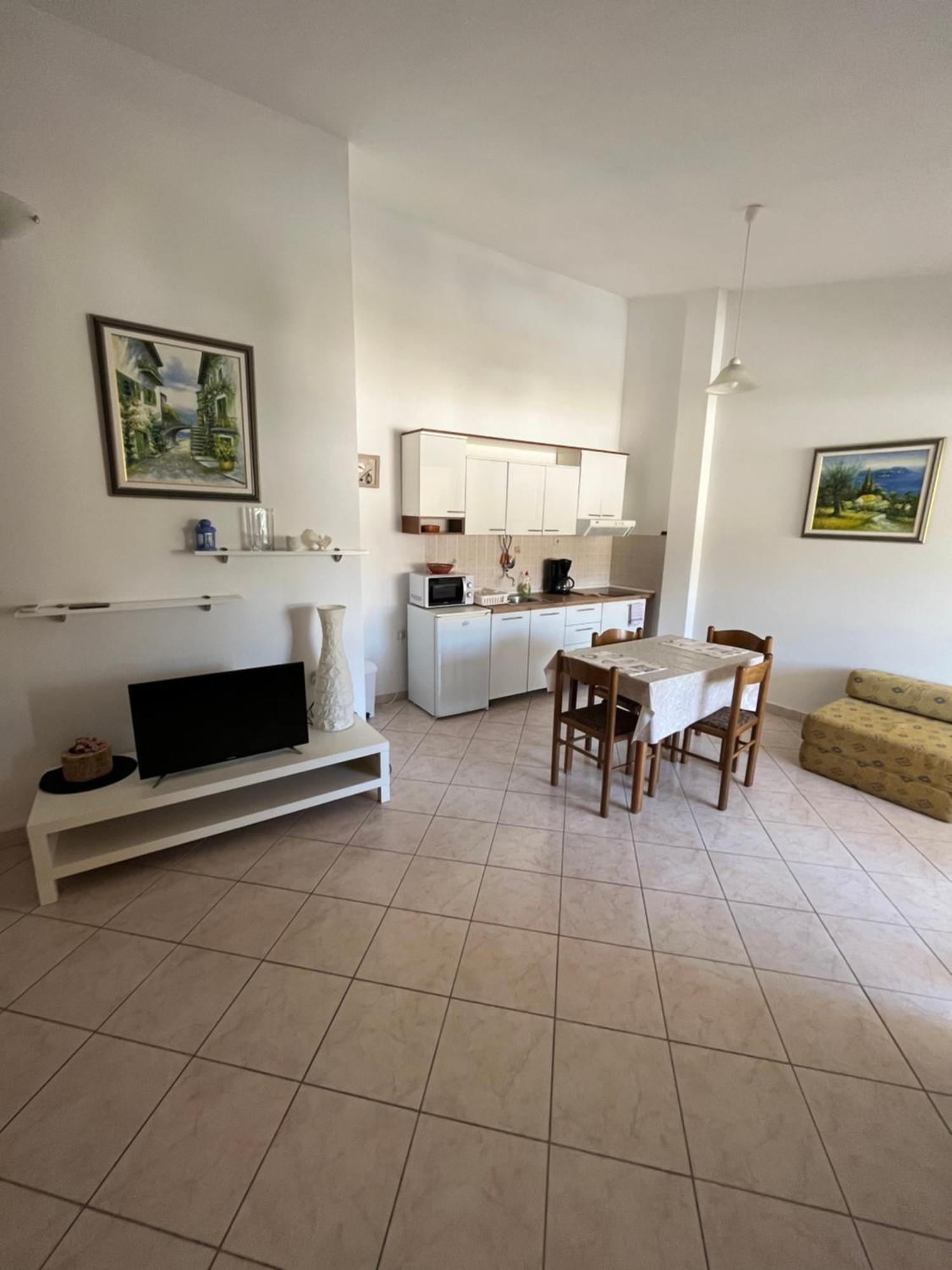 Apartments And Rooms Markovski Palit Ngoại thất bức ảnh