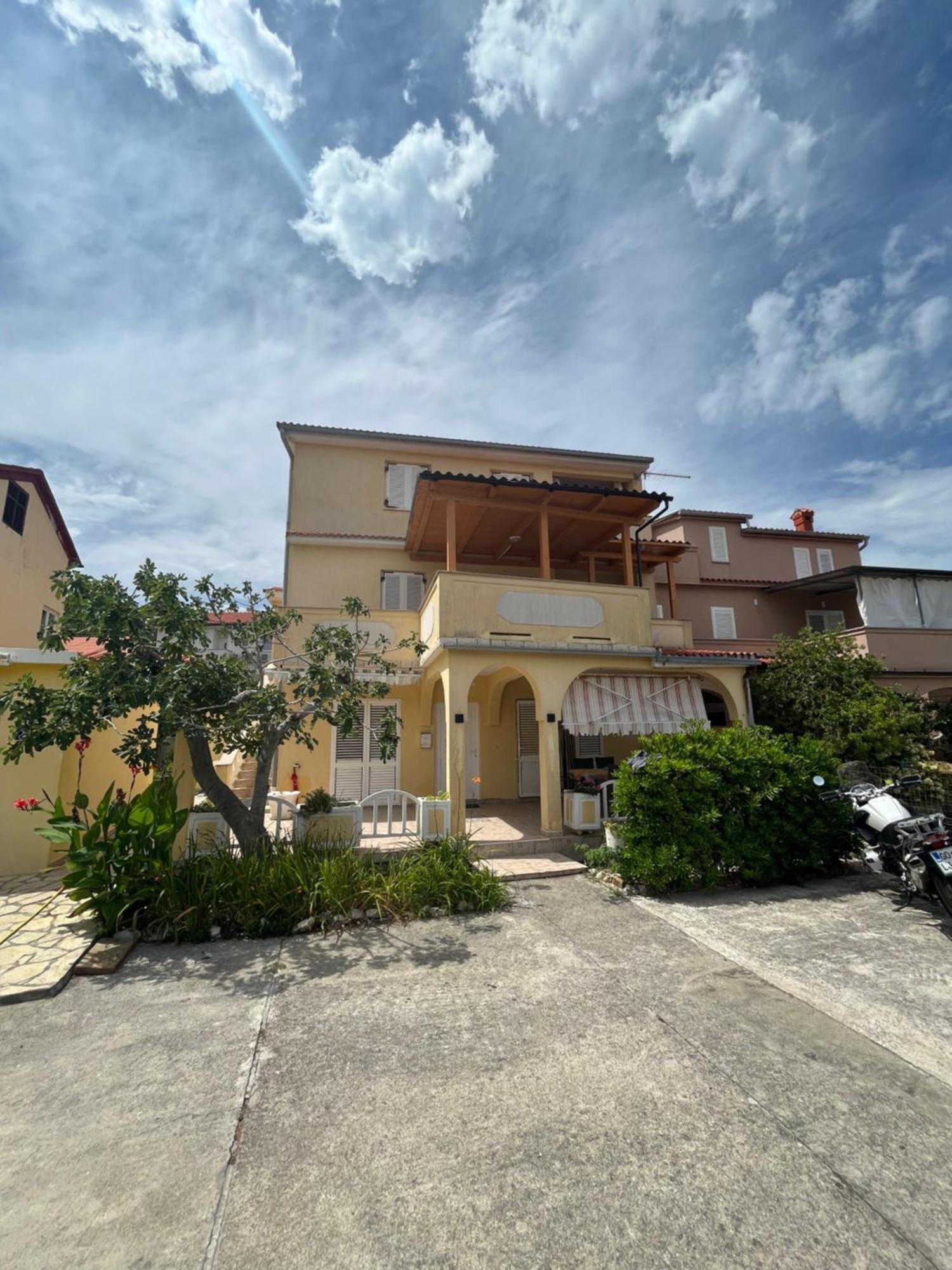 Apartments And Rooms Markovski Palit Ngoại thất bức ảnh