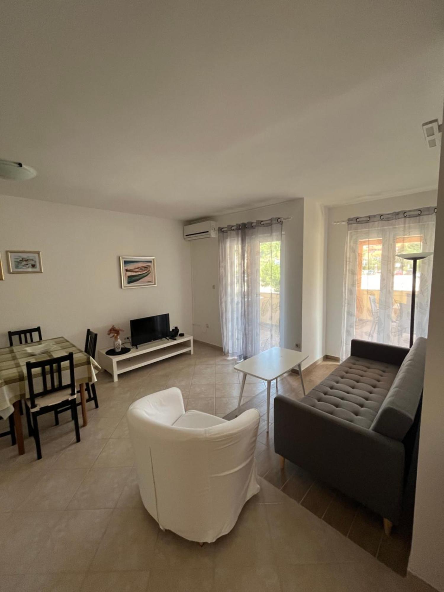 Apartments And Rooms Markovski Palit Ngoại thất bức ảnh